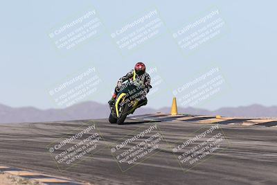 media/Dec-01-2025-Moto Forza (Mon) [[2daa91e15f]]/2-Intermediate Group/Session 2 (Turns 9 and 10)/